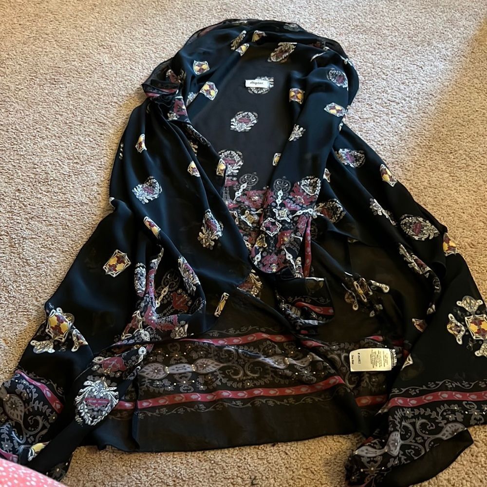 Meghan LA sheer cardigan OS‎